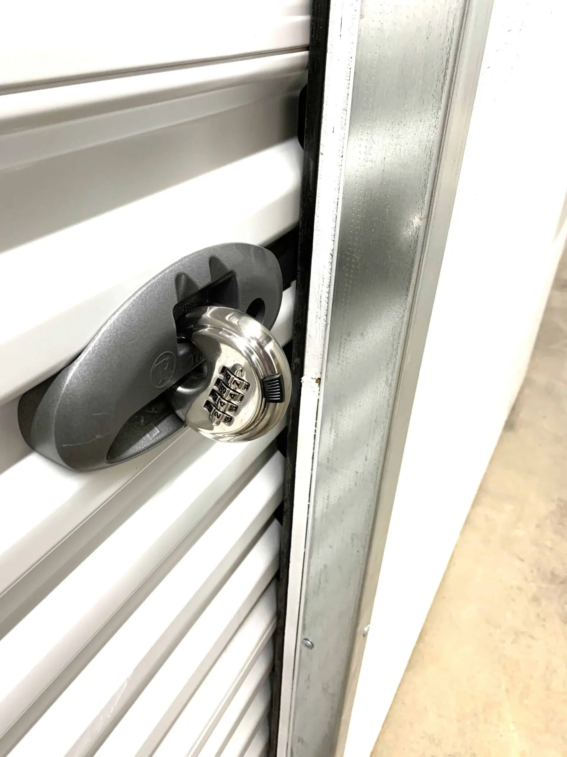 Climate-controlled storage units for Midwest residents